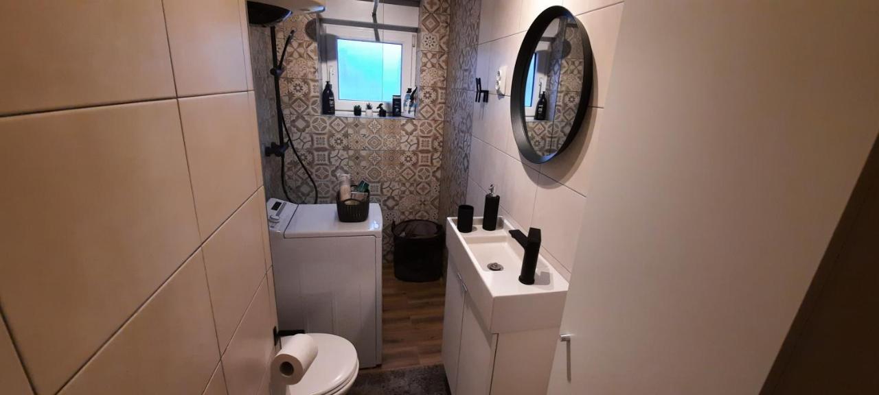 Apartman Twins Self Check In & Self Check Out Otočac Exteriör bild