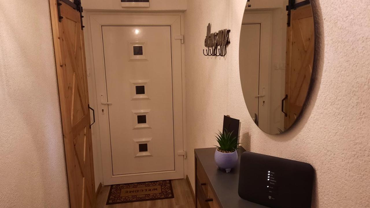 Apartman Twins Self Check In & Self Check Out Otočac Exteriör bild