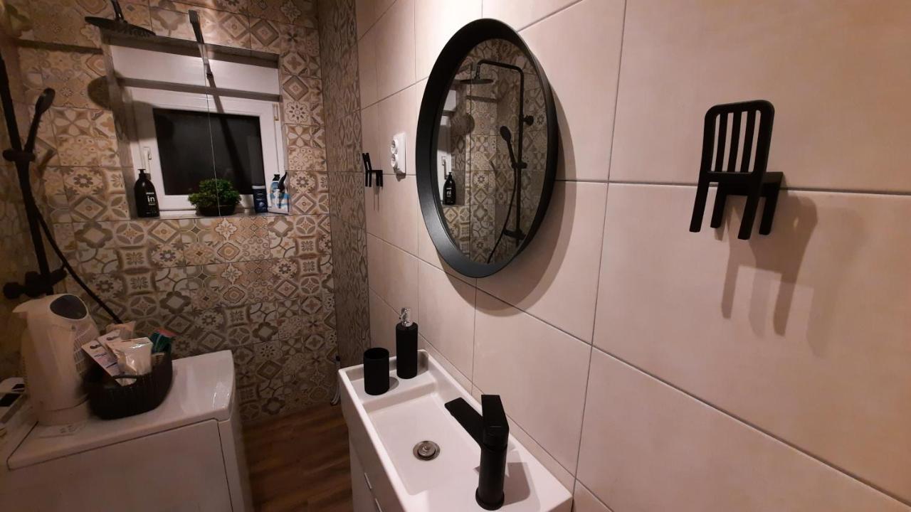 Apartman Twins Self Check In & Self Check Out Otočac Exteriör bild